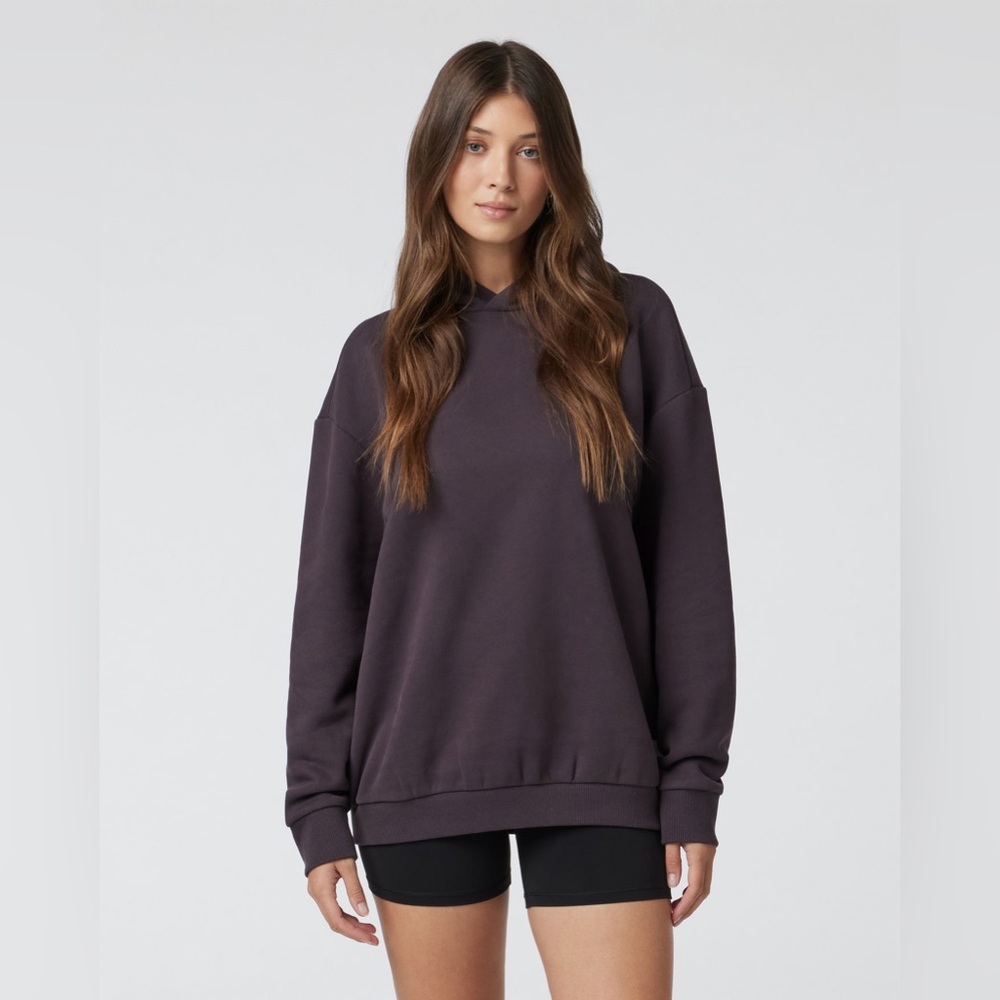 Vuori Restore Oversized Hoodie - color Sangria - size Small